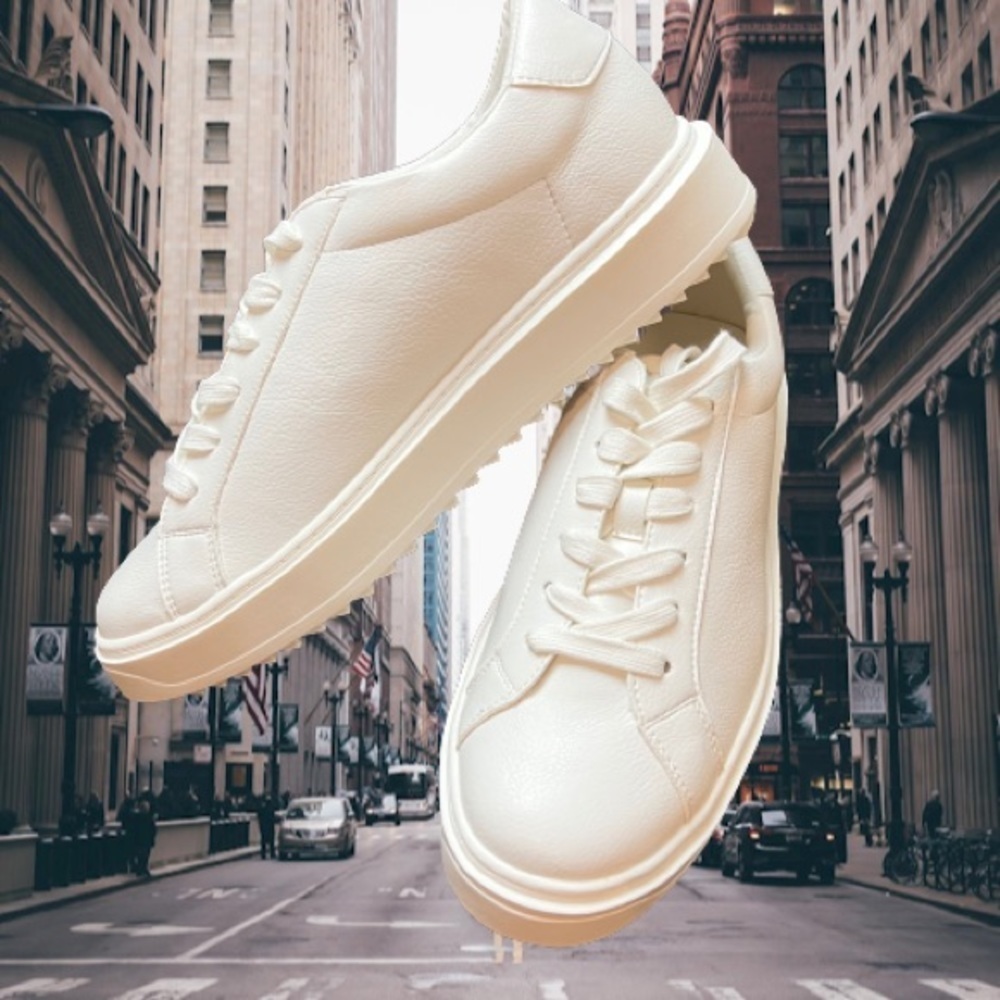 Steve Madden Catcher Sneaker White Size 9.5-10 Womens/8 Mens